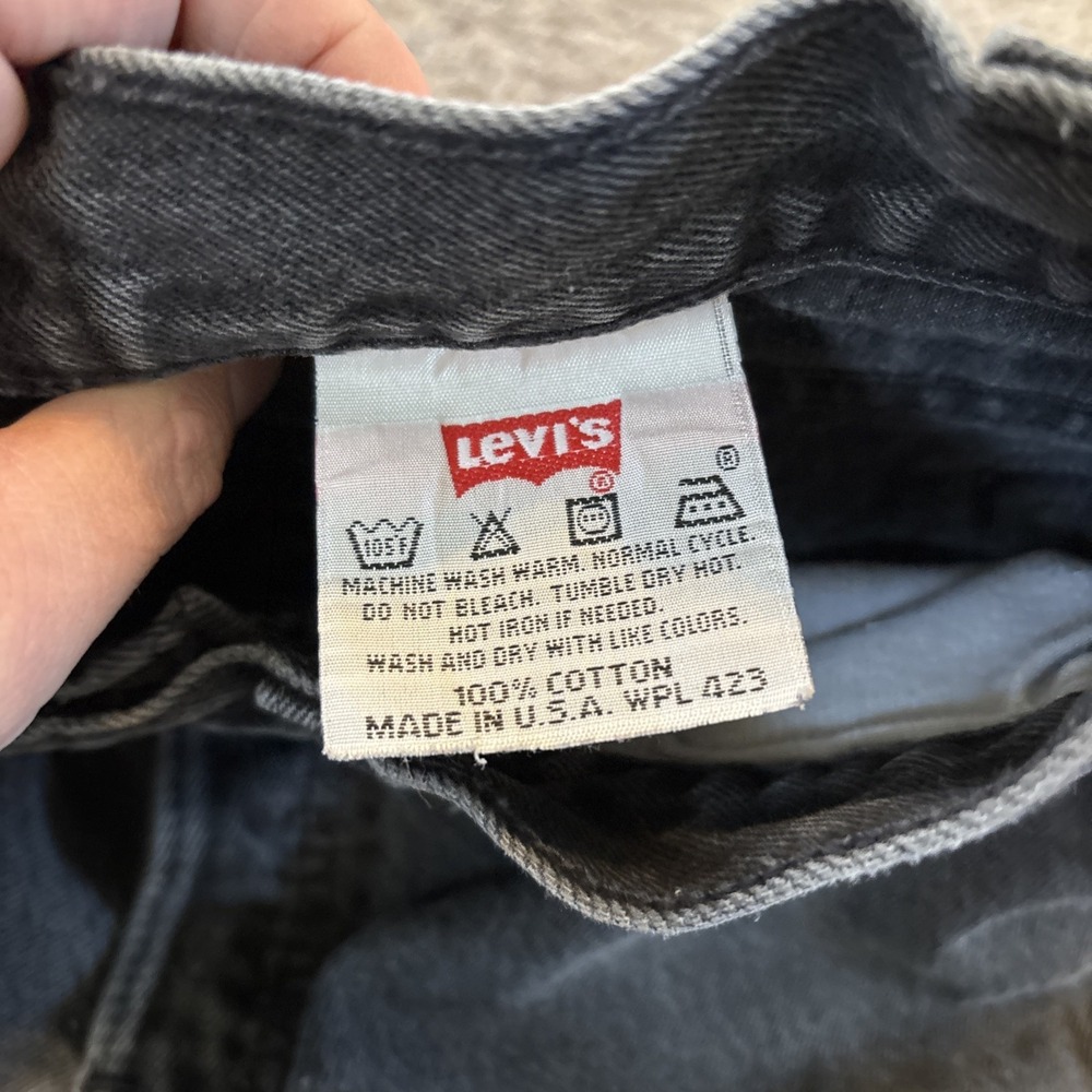 Vintage Levis 544 Jeans Womens Black Button Fly High Rise Made in USA 90s 24x28 - Picture 2 of 8